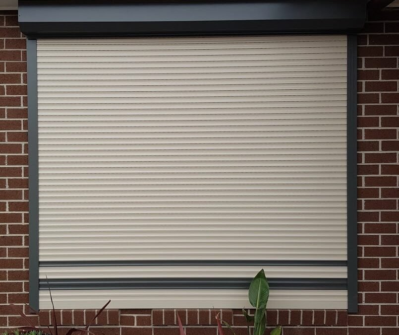 How Roller Shutters Beat Australian Heat and Keep Warm in Winter